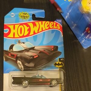 Mattel Hot Wheels Black and Red Batmobile Car